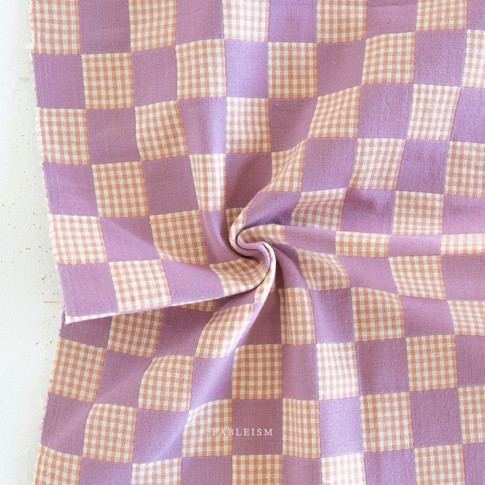 Amethyst paars geruite yarn dyed katoen stof uit de Check Mate collectie van Fableism